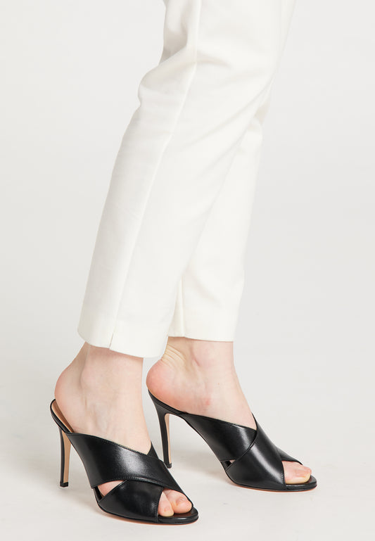 DreiMaster Klassik sandały na koturnie