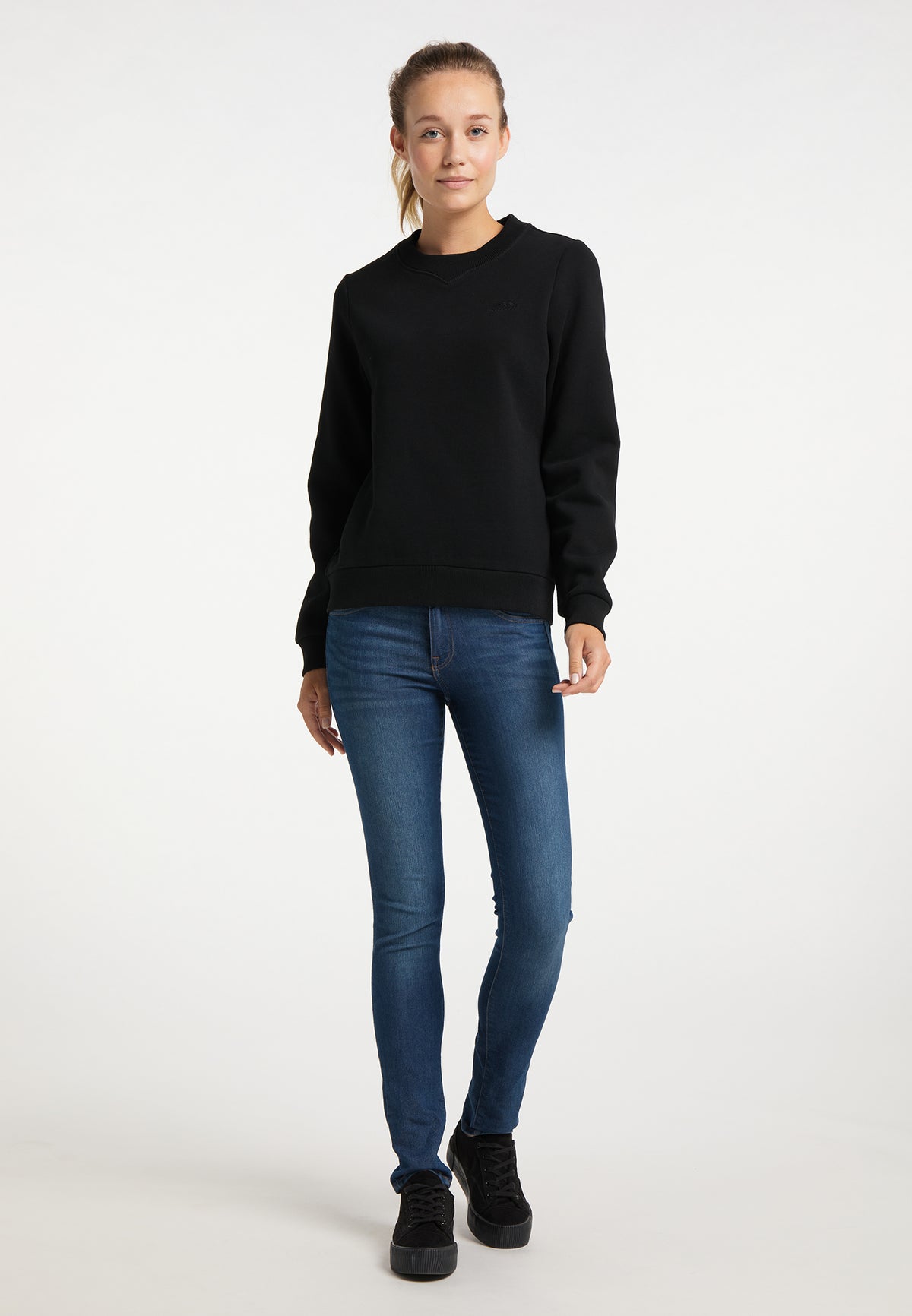 ICEBOUND Women's Sweater