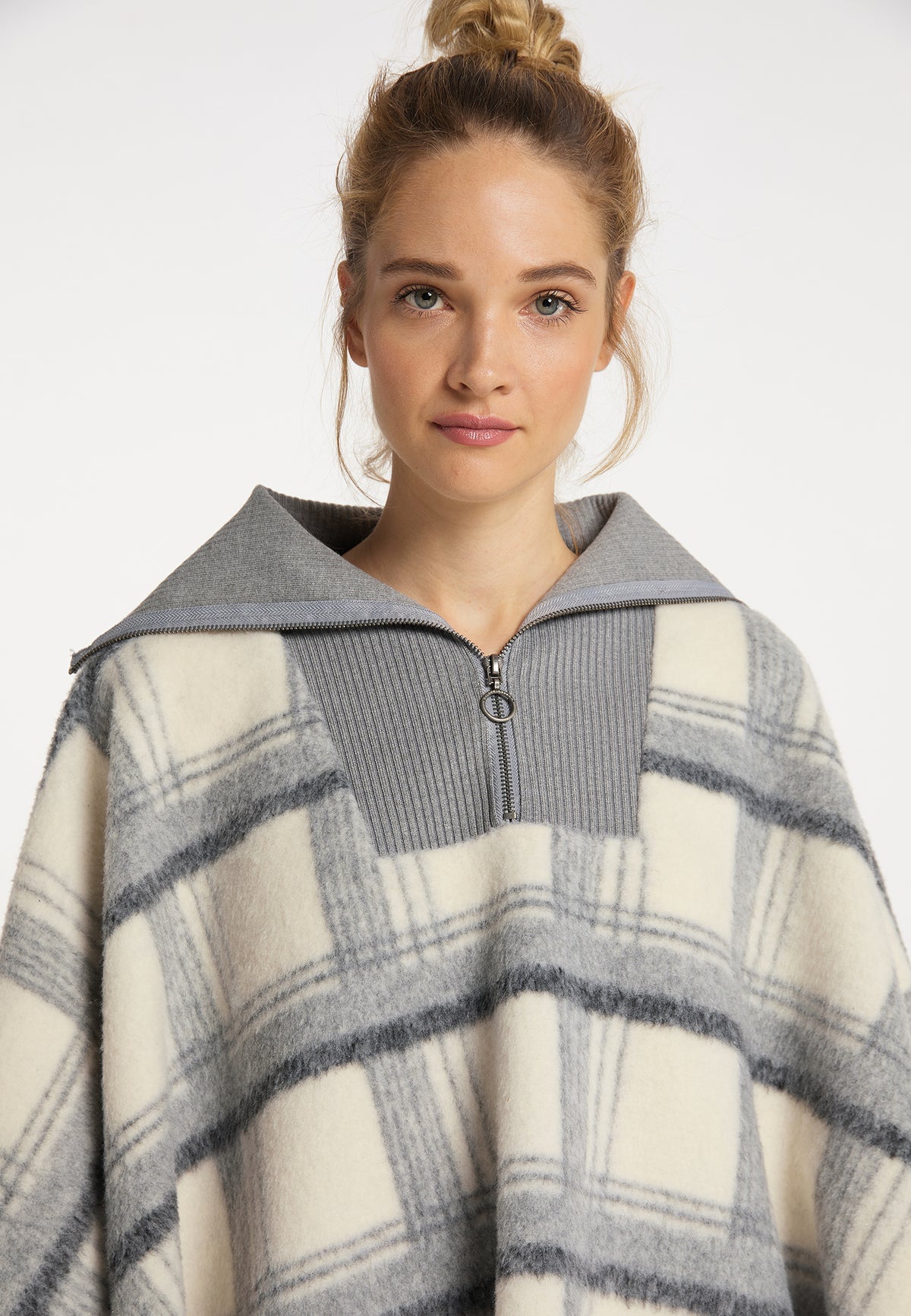 DreiMaster Vintage Women's Poncho
