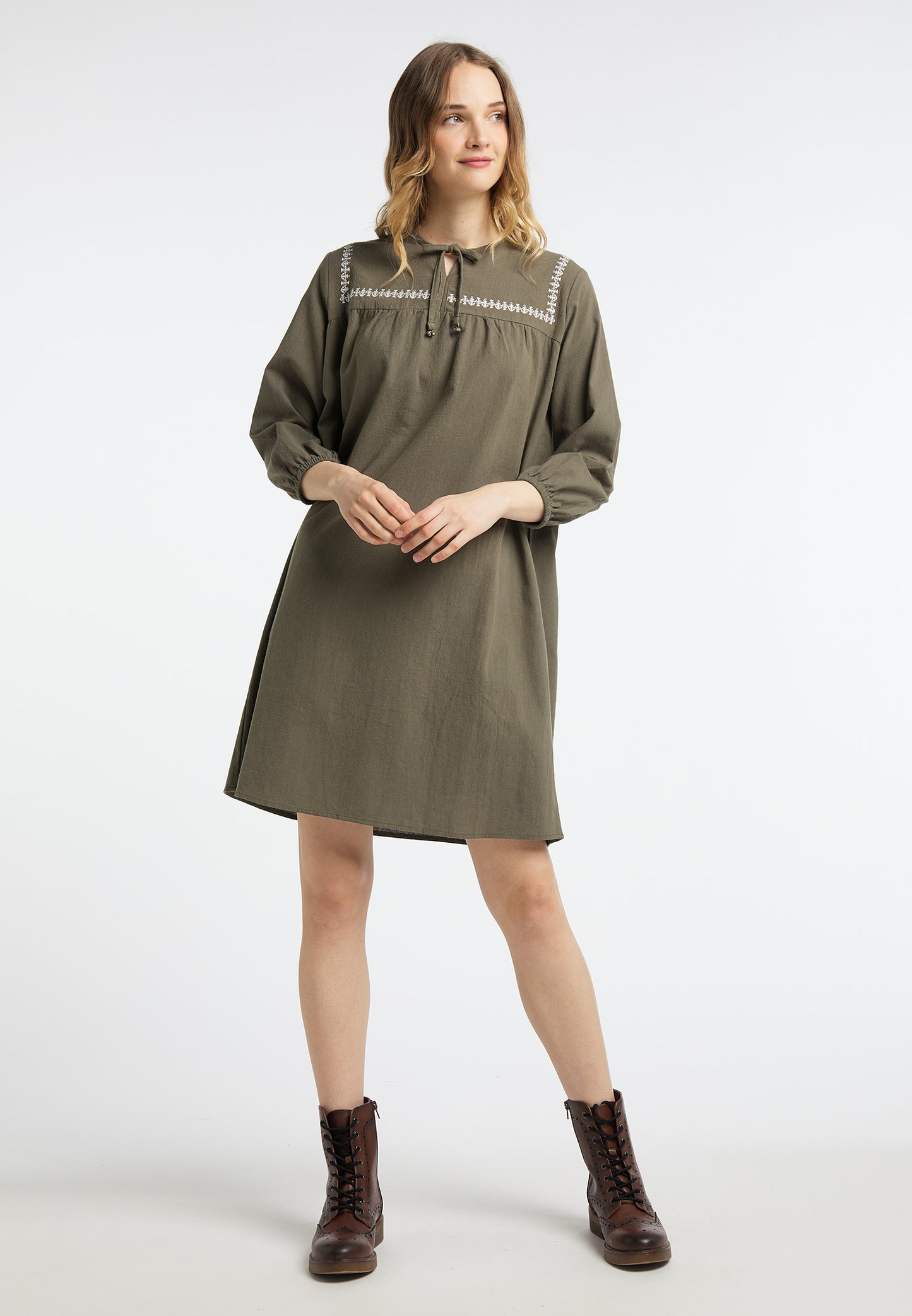 Midikleid mit Stickerei