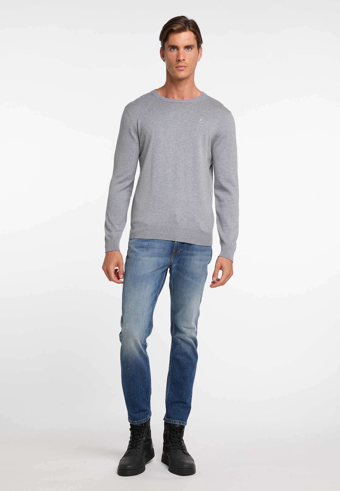 Podstawowy cienki sweter dzianinowy