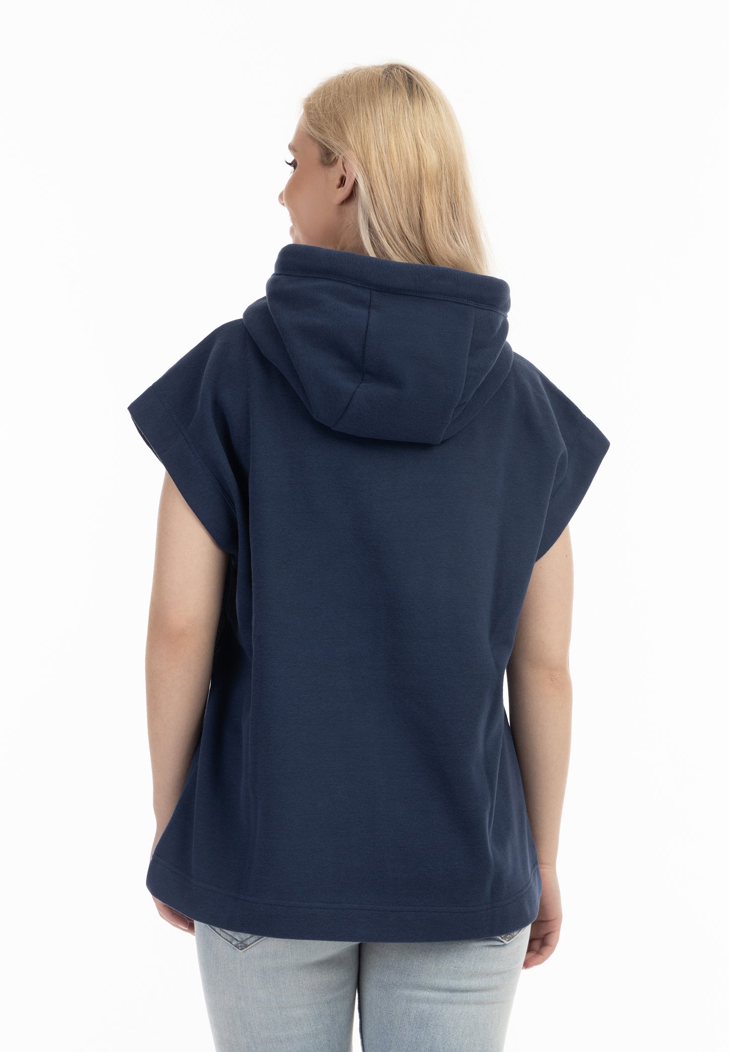 Krój oversize, bluza dresowa