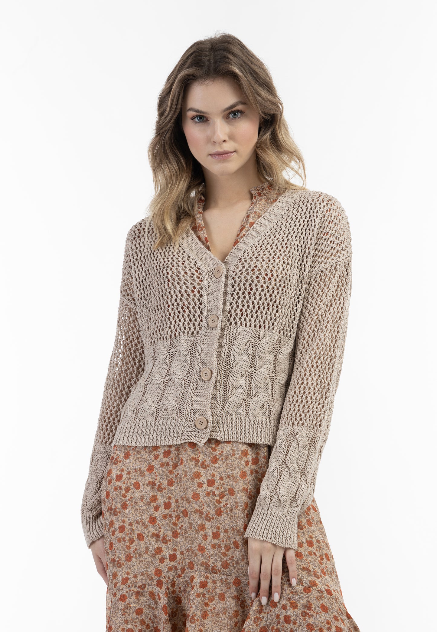 Weitmaschige Strickjacke