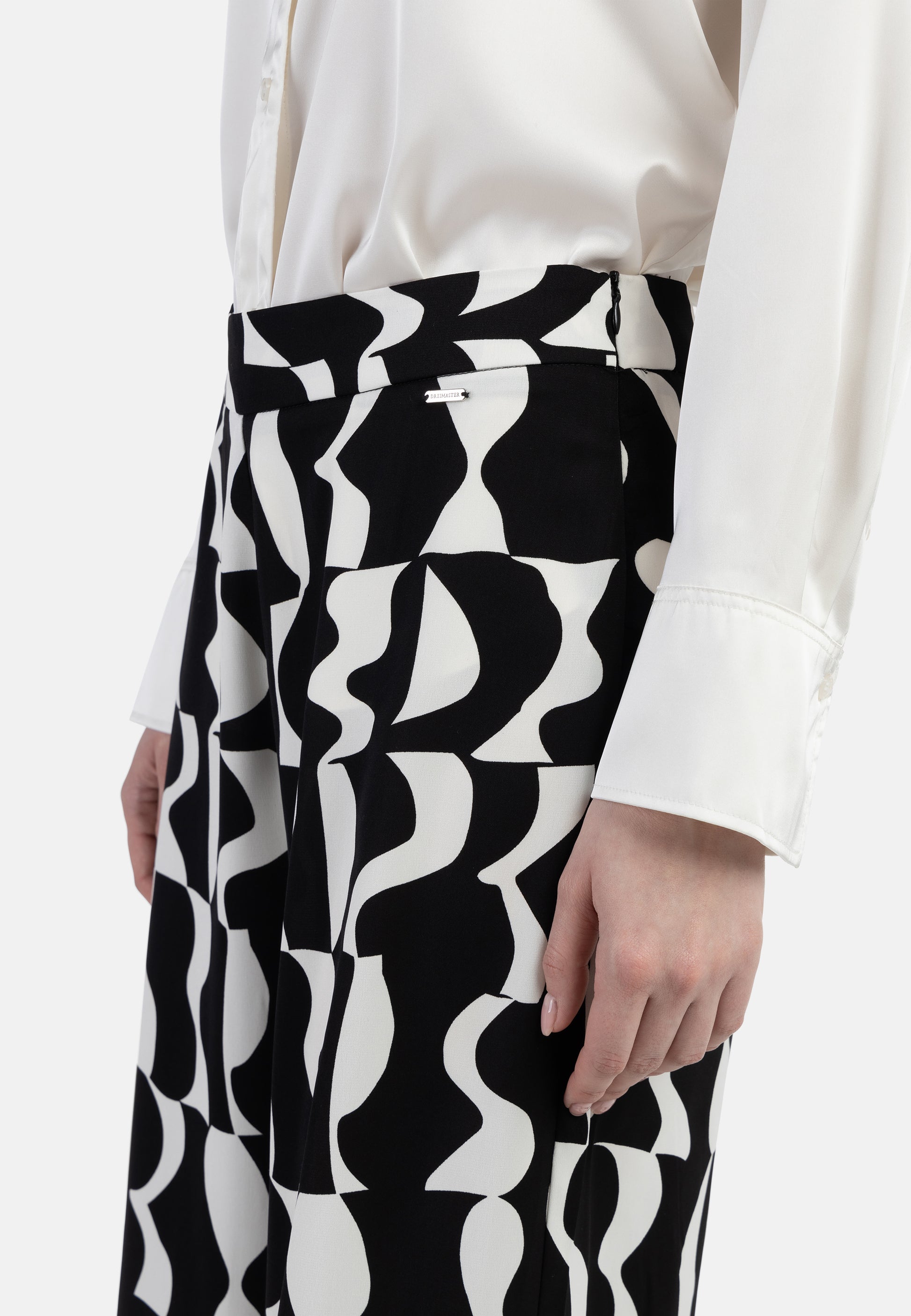 DreiMaster Klassik Women's Cloth Trousers - Schmuddelwedda Shop