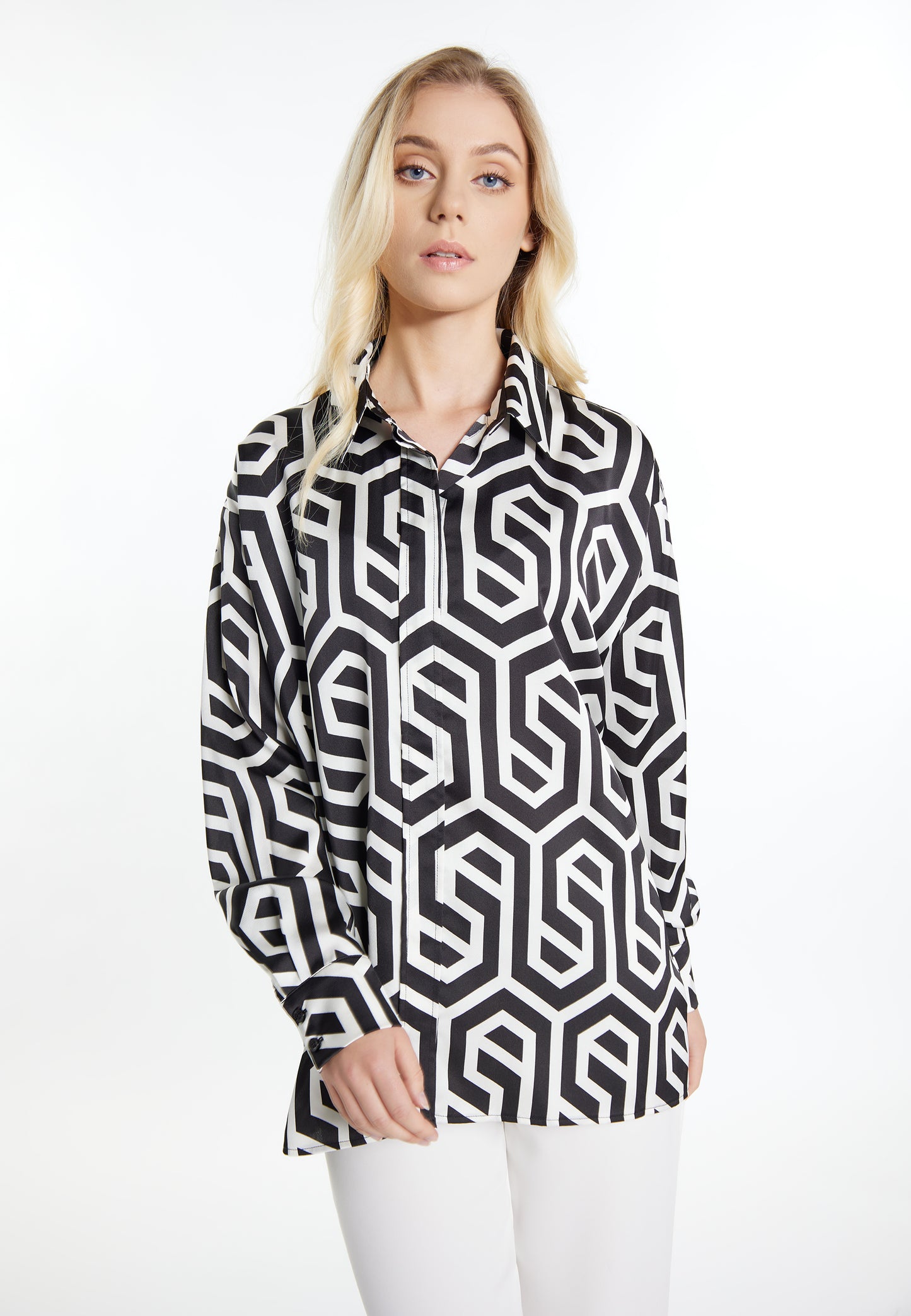 DreiMaster Klassik Women's Shirt Blouse - Schmuddelwedda Shop