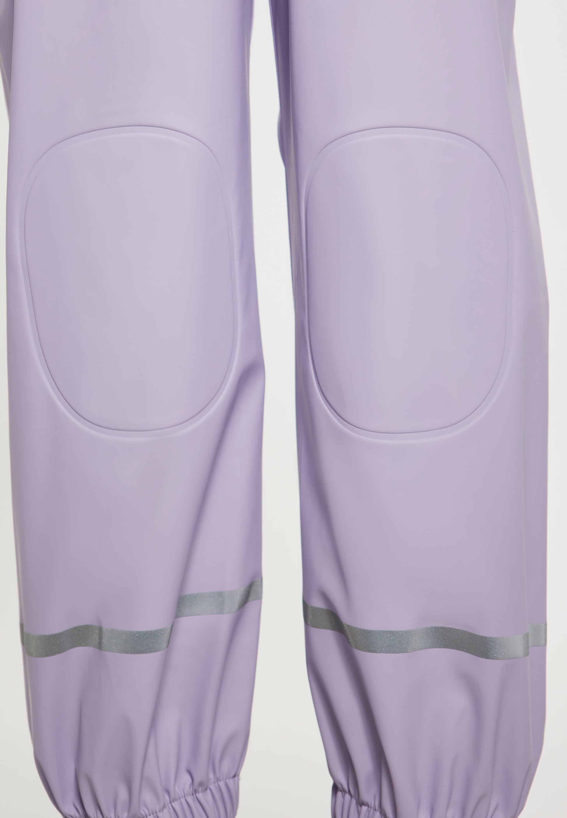 Regenhose aus recyceltem Material