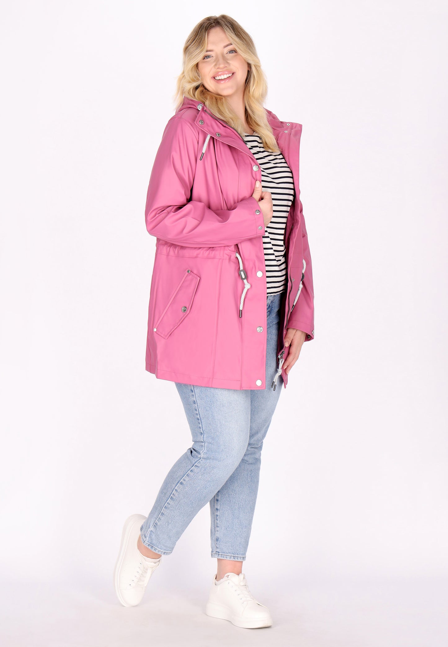 płaszcz przeciwdeszczowy Schmuddelwedda damski w rozmiarze plus size