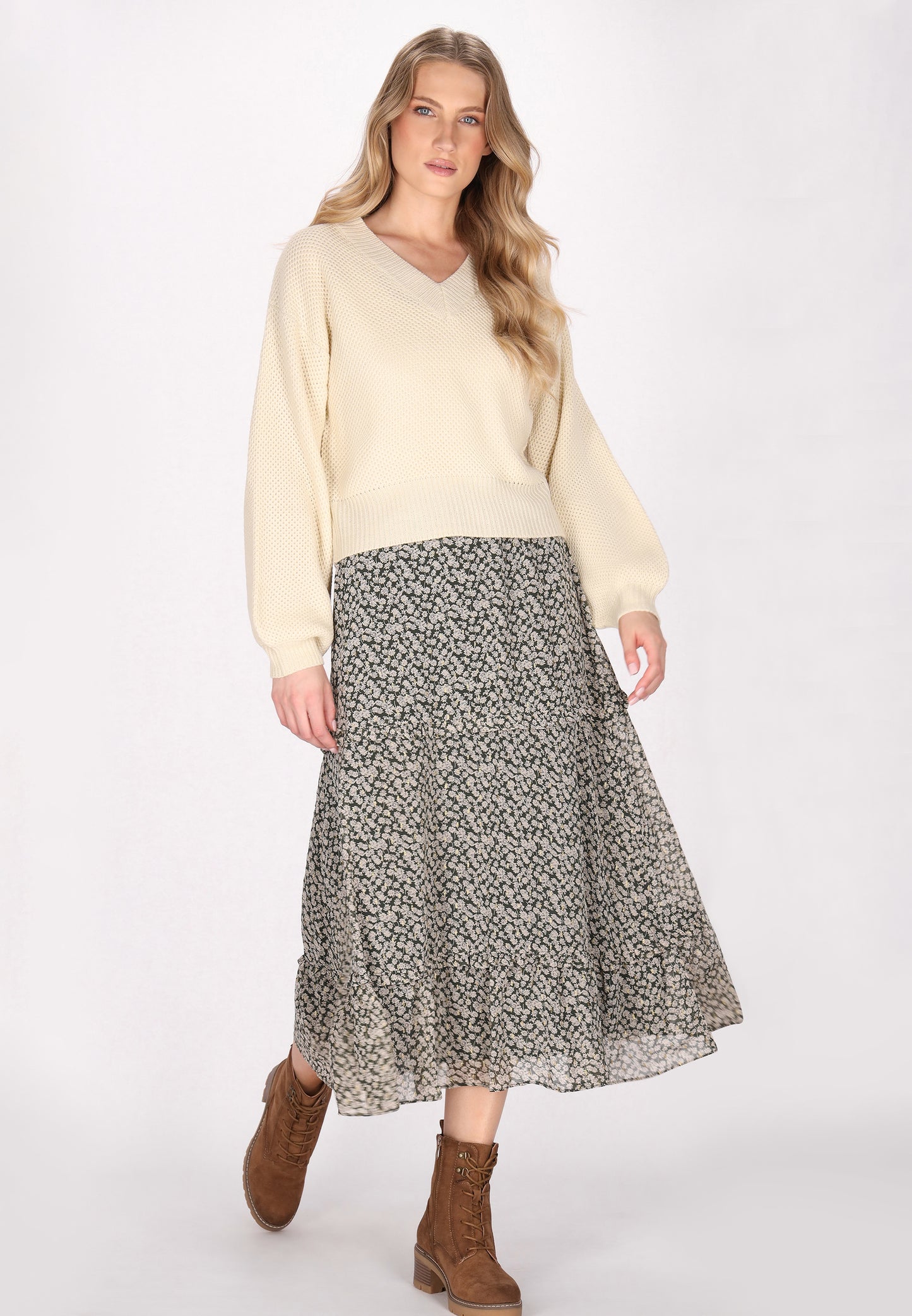 Sweter wkładany przez głowę