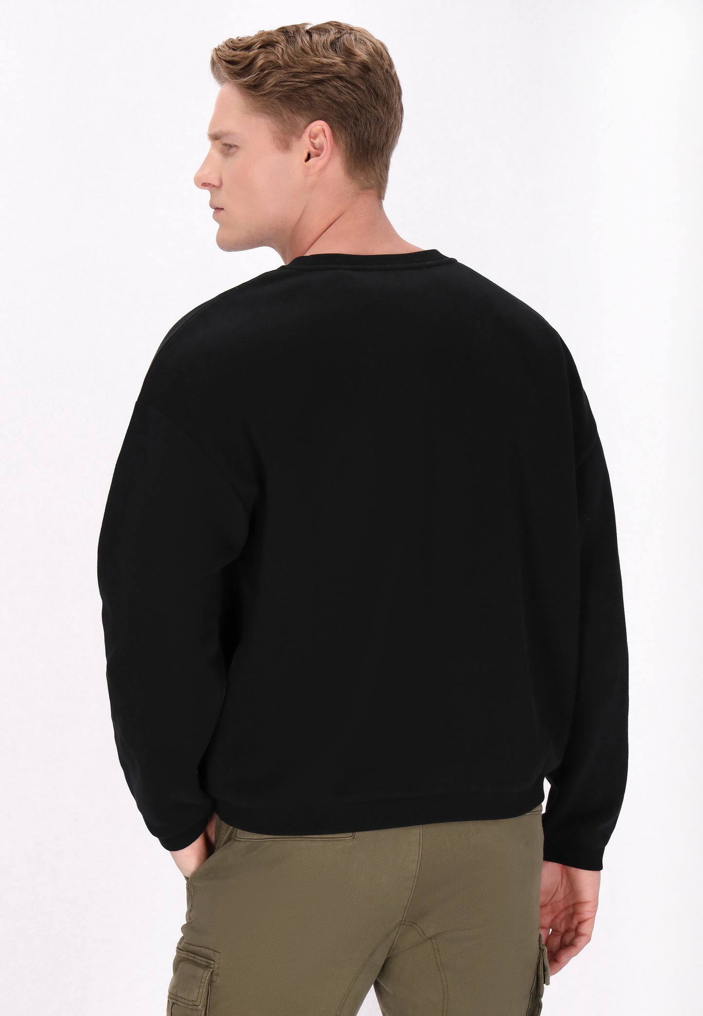 sweatshirt