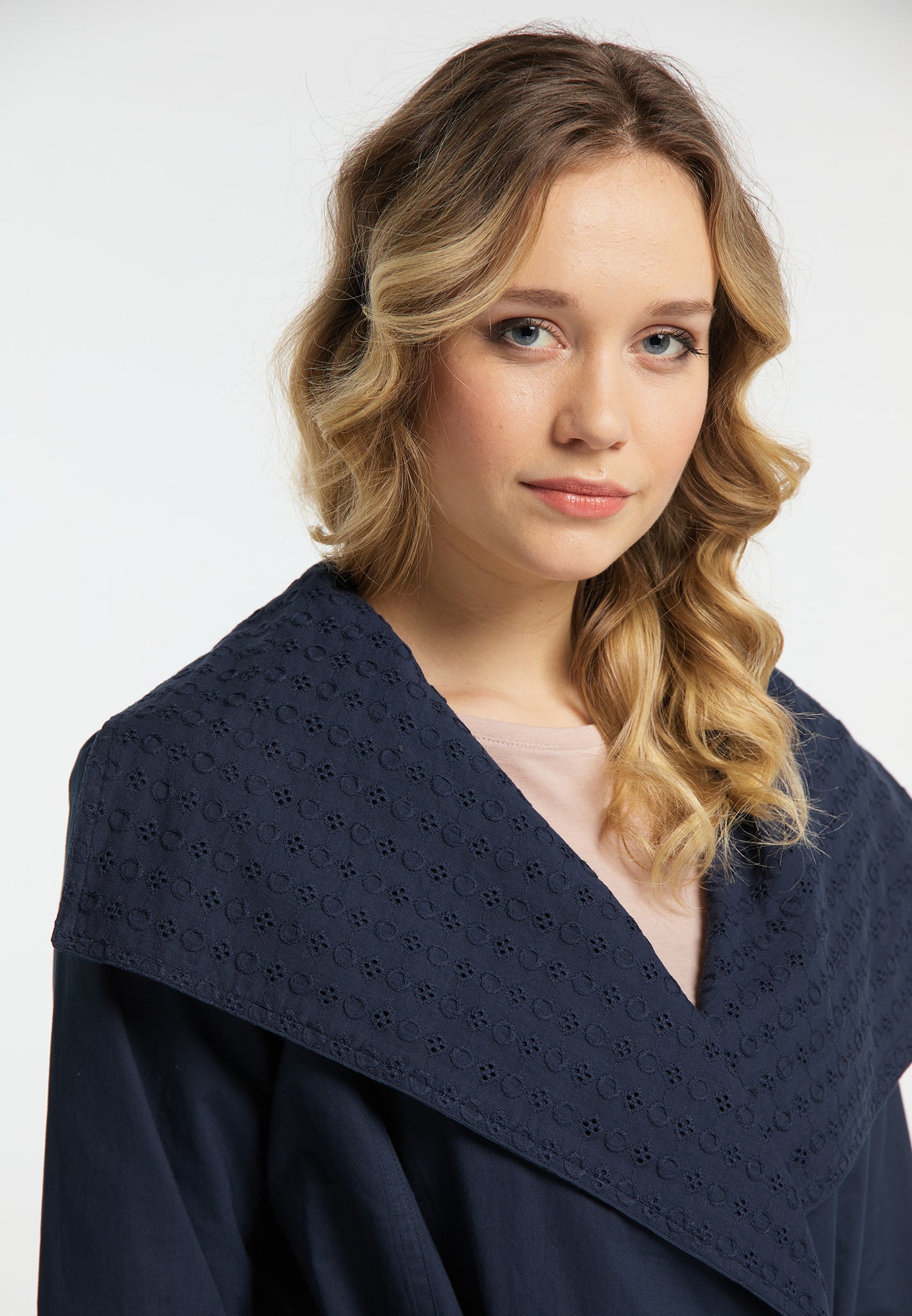 Dreimaster Vintage krótki bawełniany płaszcz damski